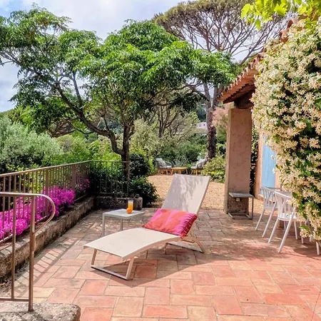 Avec Piscine Et Vue A Ramatuelle, L'escalet Vila *